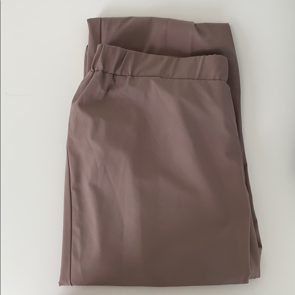 Lily White Sweatpants